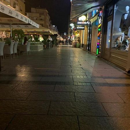 Palas Central Ni Esterno foto